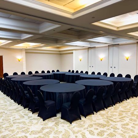 Best Western Plus Palm Beach Gardens Hotel & Suites And Conference Ct Exterior photo
