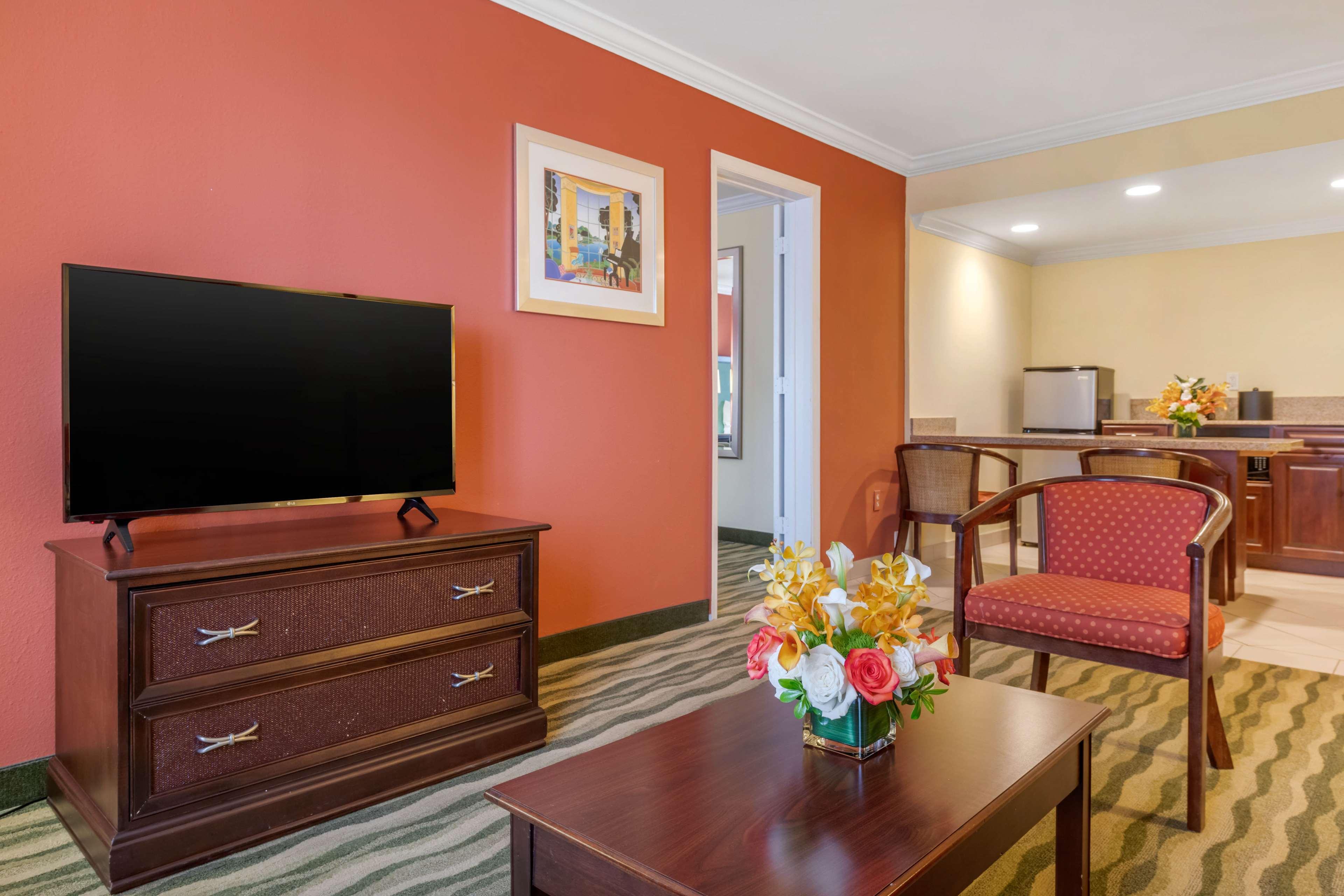Best Western Plus Palm Beach Gardens Hotel & Suites And Conference Ct Exterior photo