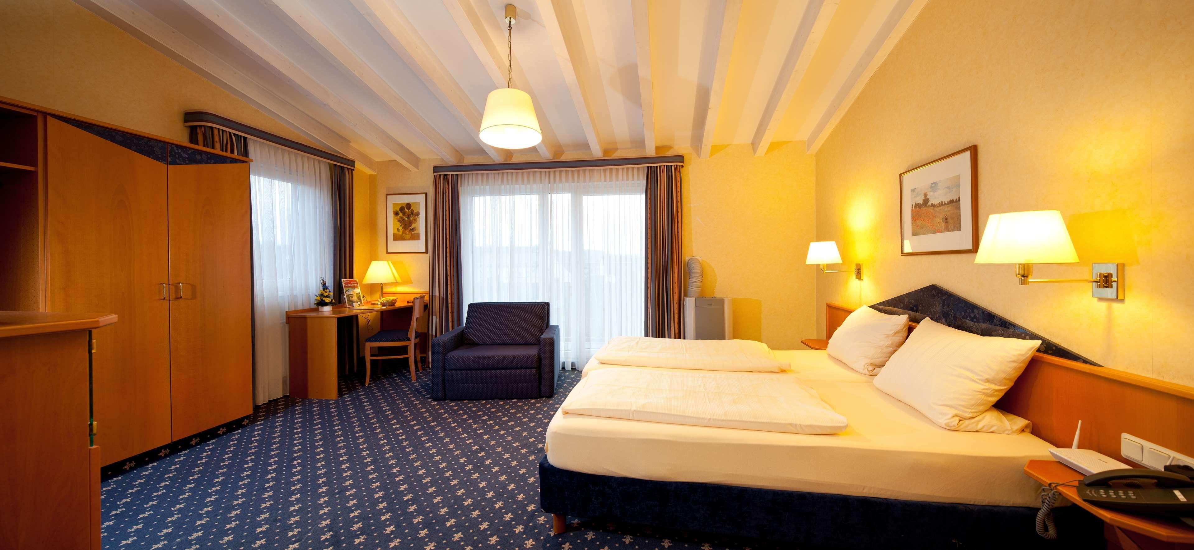 Best Western Plus Palm Beach Gardens Hotel & Suites And Conference Ct Exterior photo