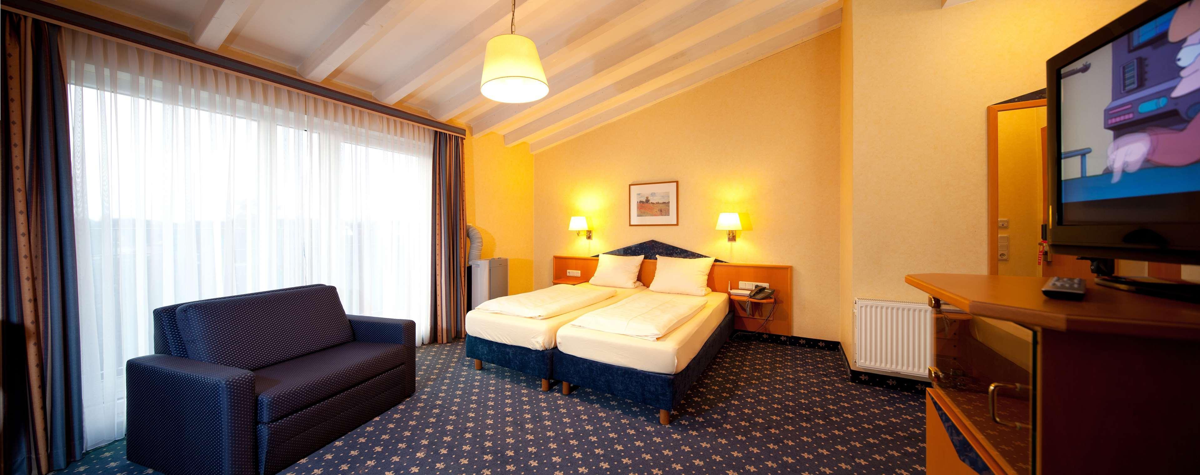 Best Western Plus Palm Beach Gardens Hotel & Suites And Conference Ct Exterior photo