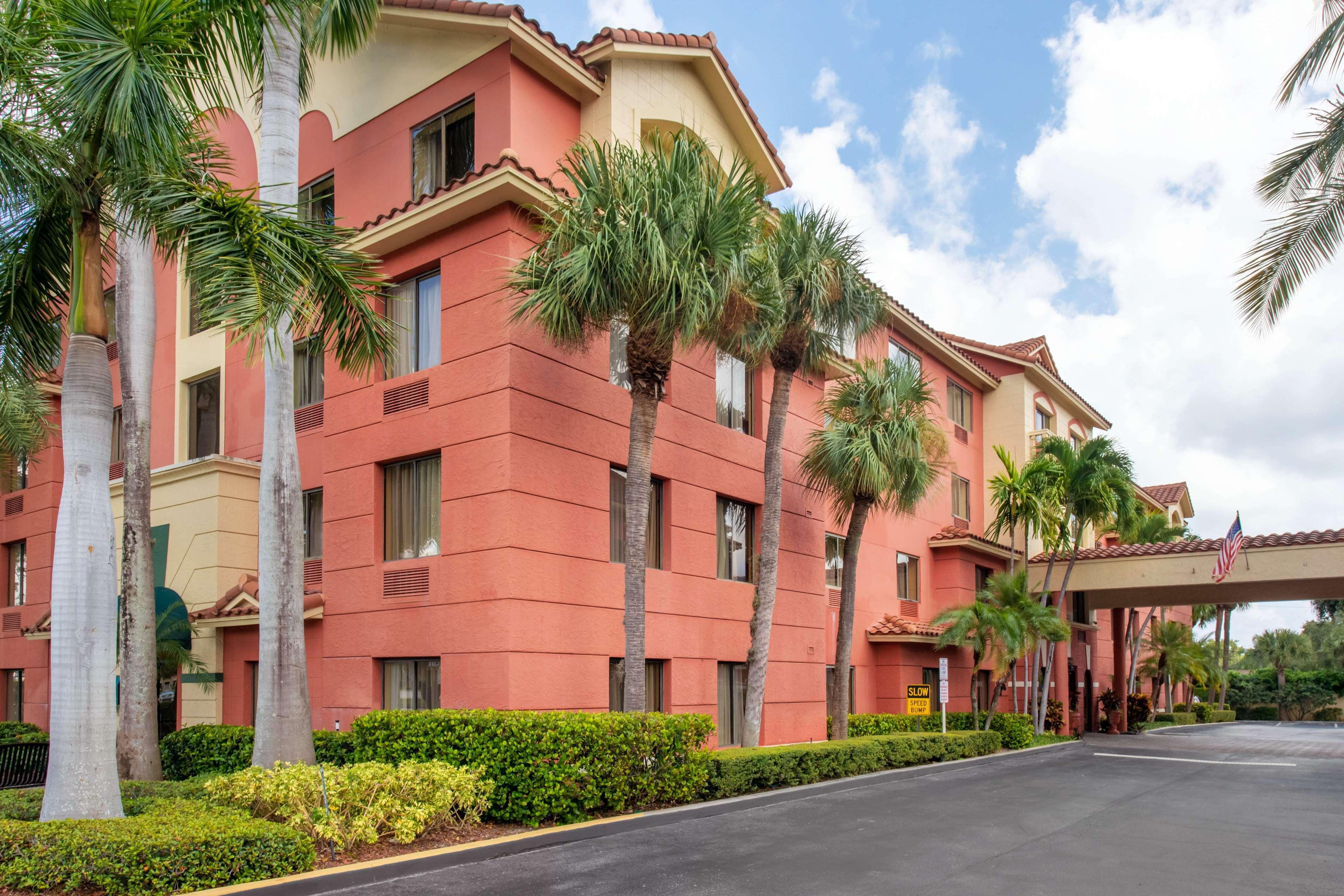 Best Western Plus Palm Beach Gardens Hotel & Suites And Conference Ct Exterior photo